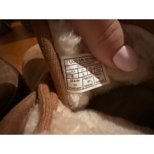 UGG Boots S/N 1017320 Size 6 Women's Chestnut Brown Winter‎ Shearling Lined Warm